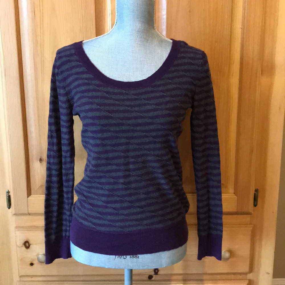 3/$15 😎 Gap Lightweight Sweater - S